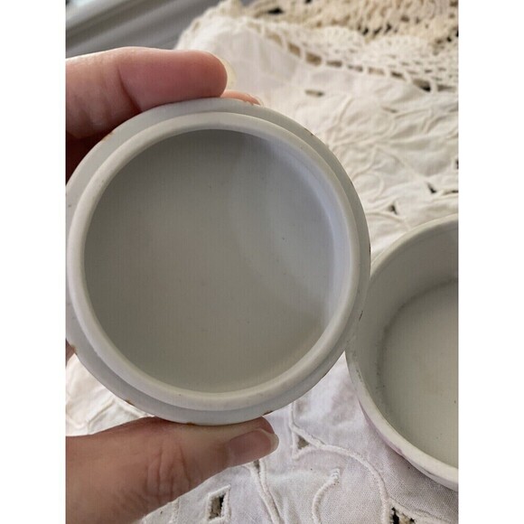 Vintage Enesco Trinket Box Porcelain  Hat Box With Flower, Feathers Gold Accents - Picture 7 of 12